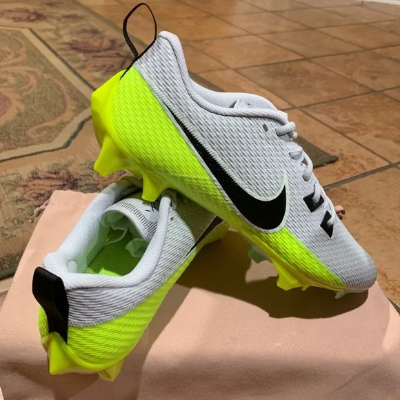 Nike Vapor Edge Speed 360 2 Volt Men's Football